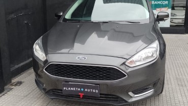 FORD FOCUS 2.0 SE PLUS 4 PUERTAS 2015 